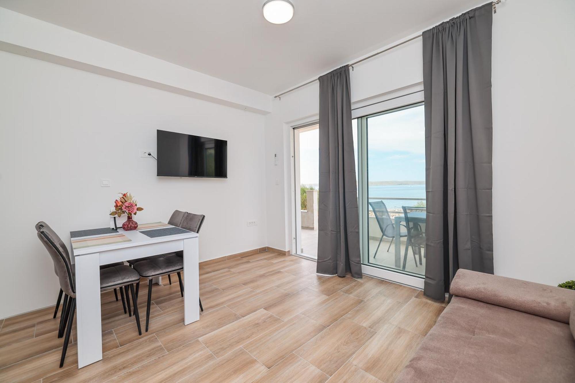 Beachfront Apartments Tic With Seaview Miletici Luaran gambar